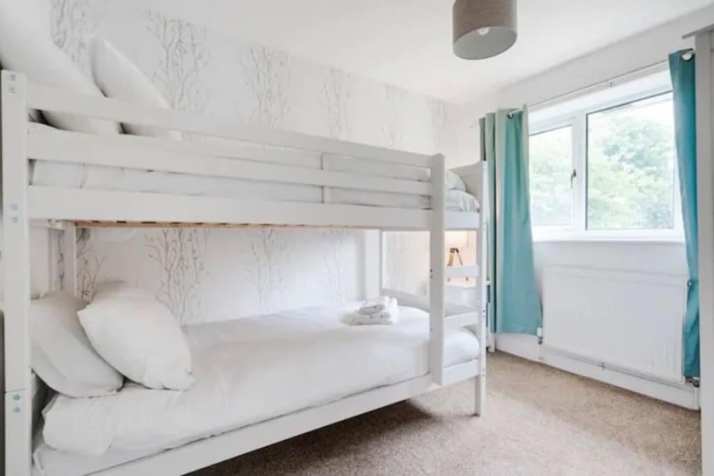 Newly Renovated House Near Trafford Centre Villa Manchester Dış mekan fotoğraf