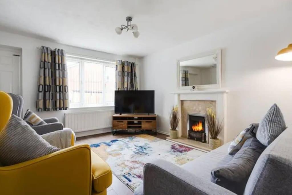Newly Renovated House Near Trafford Centre Villa Manchester Dış mekan fotoğraf